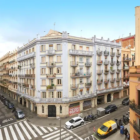 Comfortable Apartment Next To Apolo Theater Apartment Barcelona