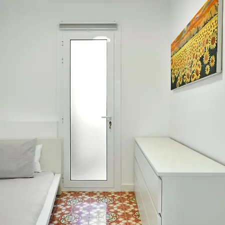 Comfortable Apartment Next To Apolo Theater Barcelona