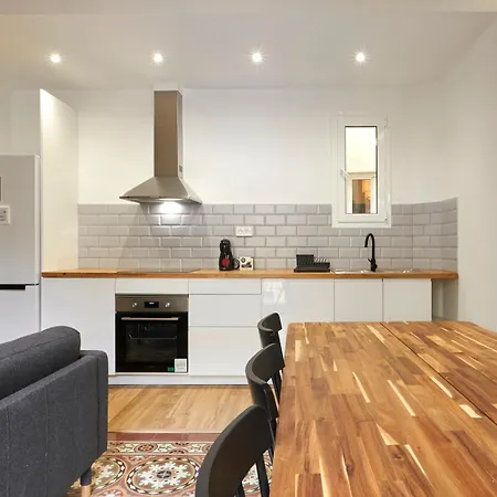 Appartement Comfortable Next To Apolo Theater Barcelona